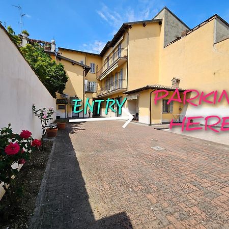 Casa Oltrepo Fresco Centrale Ma Silenzioso Parcheggio Interno Casteggio Exterior foto